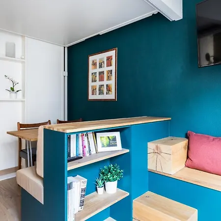 Dify In Love - Jean Mace Apartment *